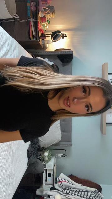 @Arielle Foxx