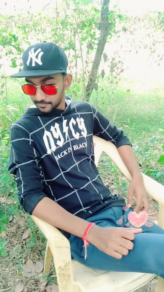@AjiT DarBaR..