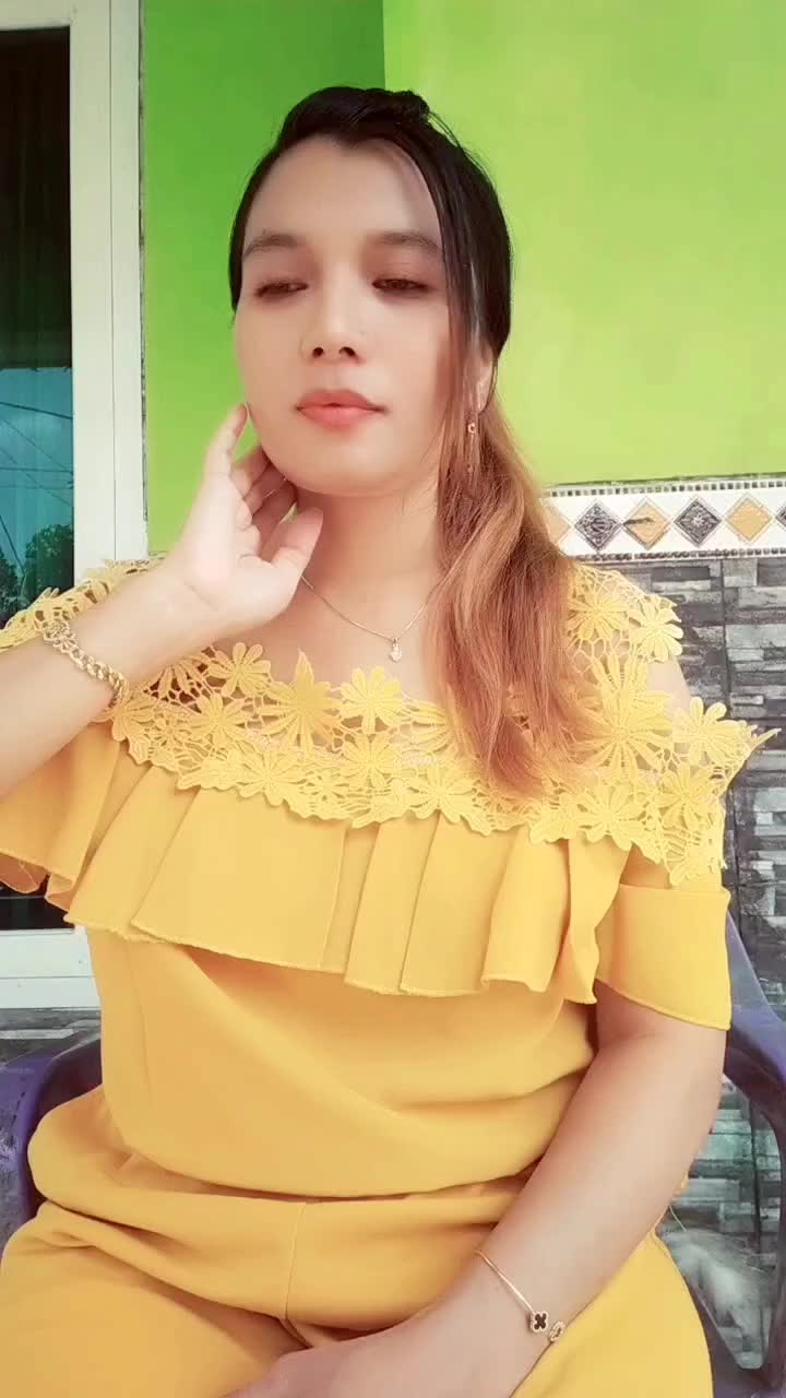 @✨Adhinda ✨