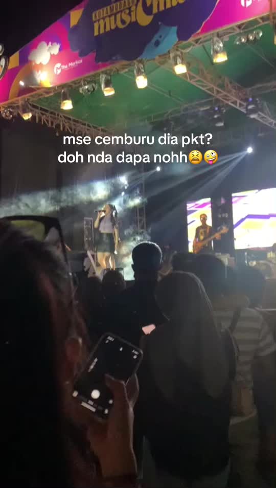 @04januari