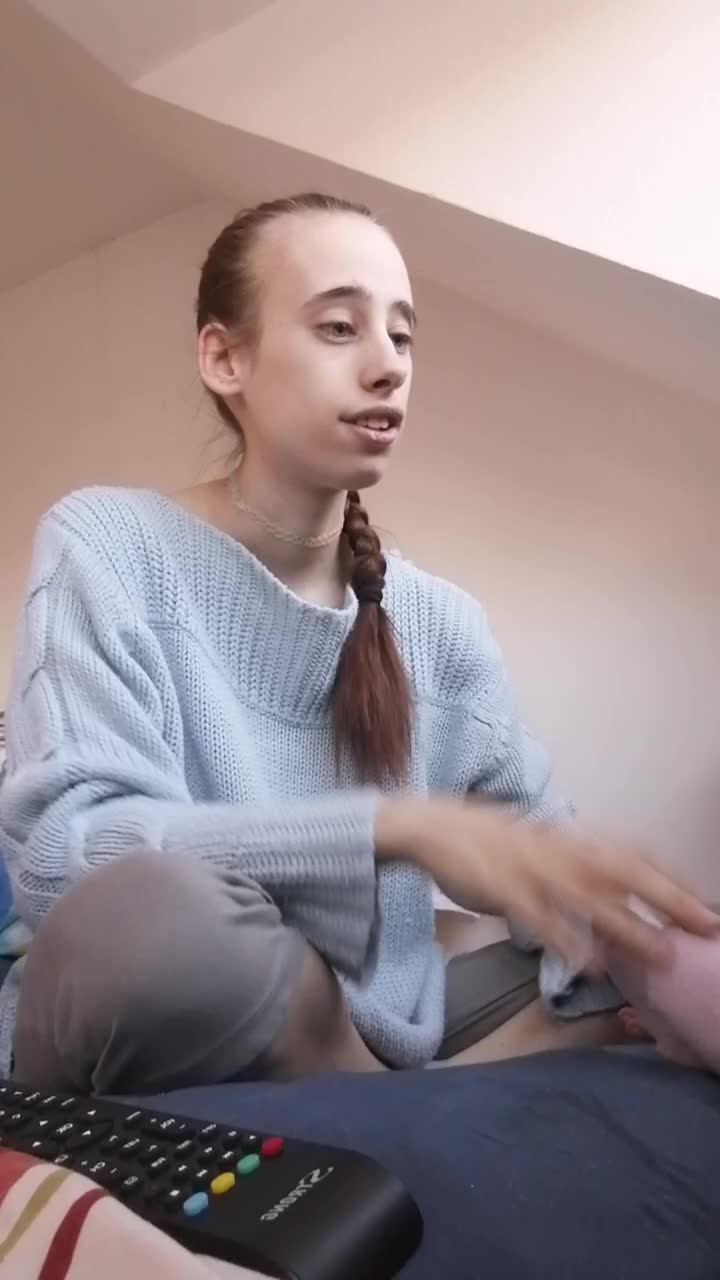 @Yasmin König