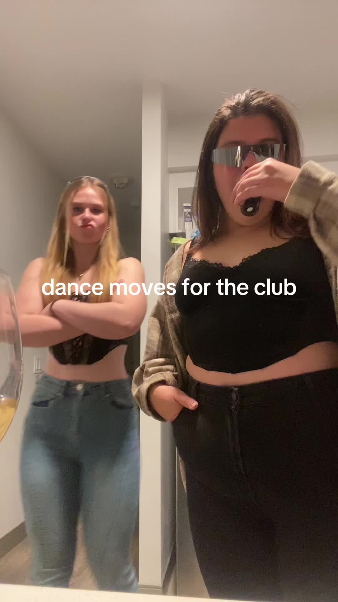 @Elise