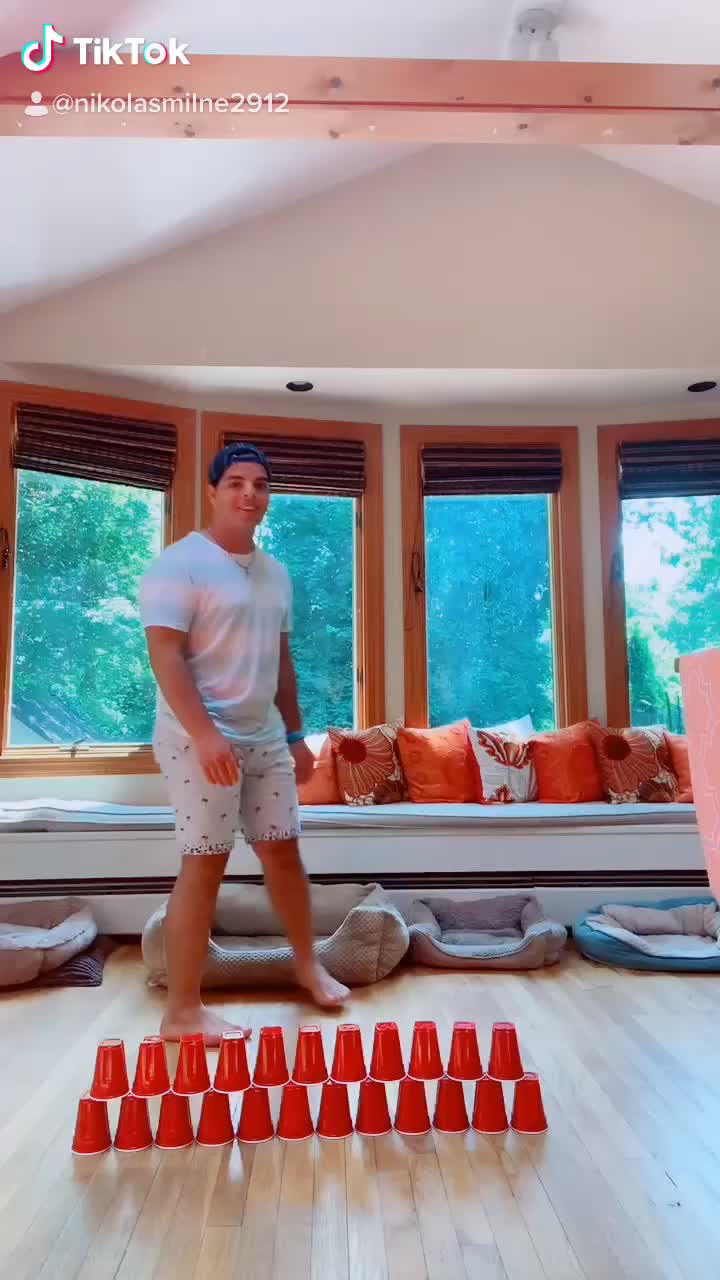 @Nikolas Milne❤️