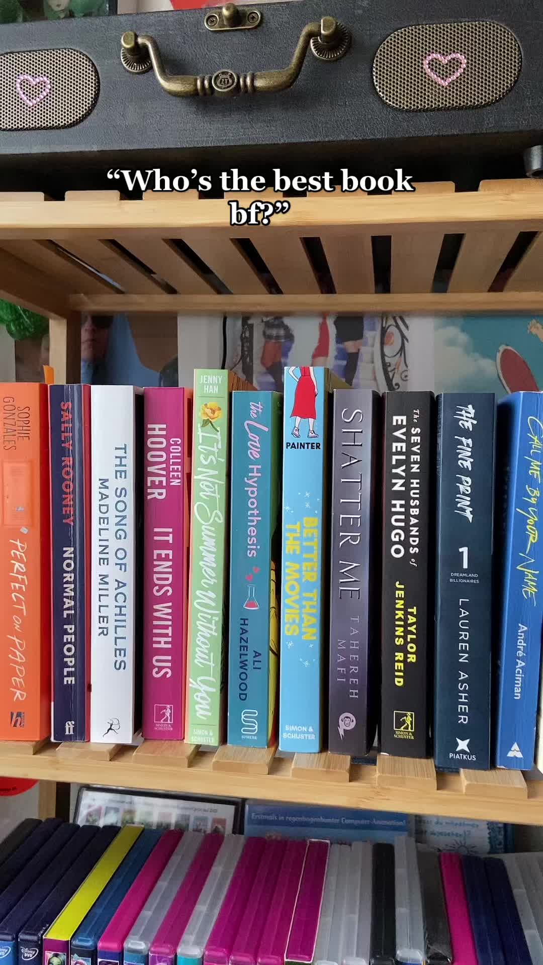 @๐ • read a book