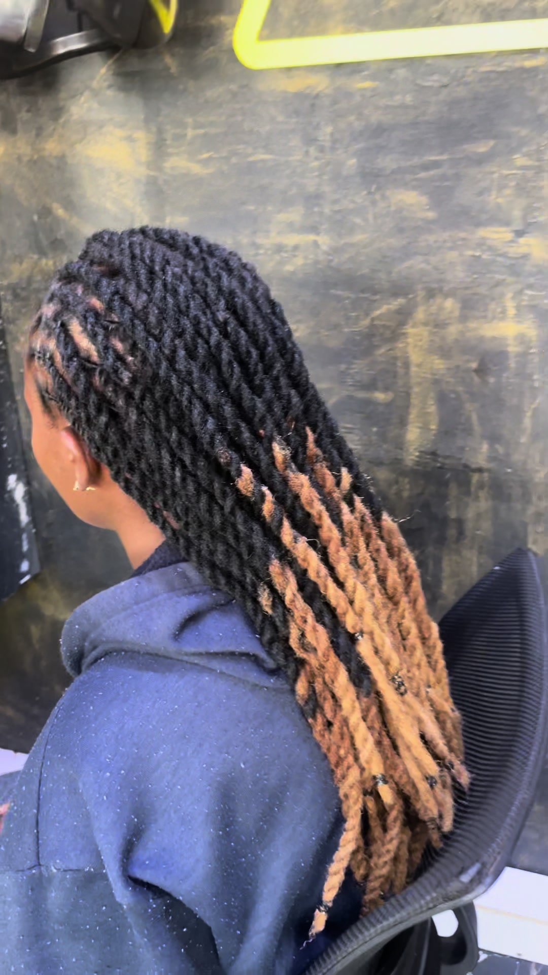@Lavish Locs