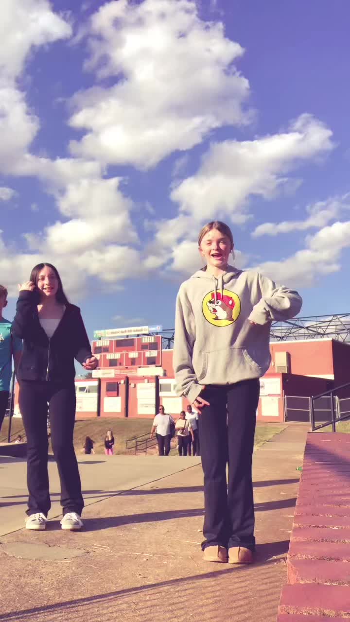 @𝓚𝔂𝓻𝓪𝓪 💕