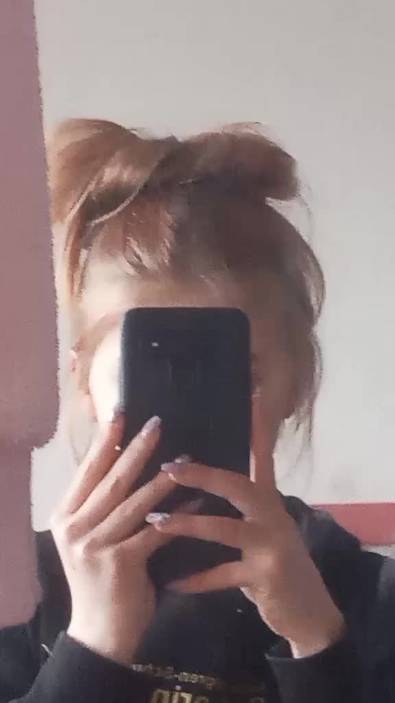 @(: <3