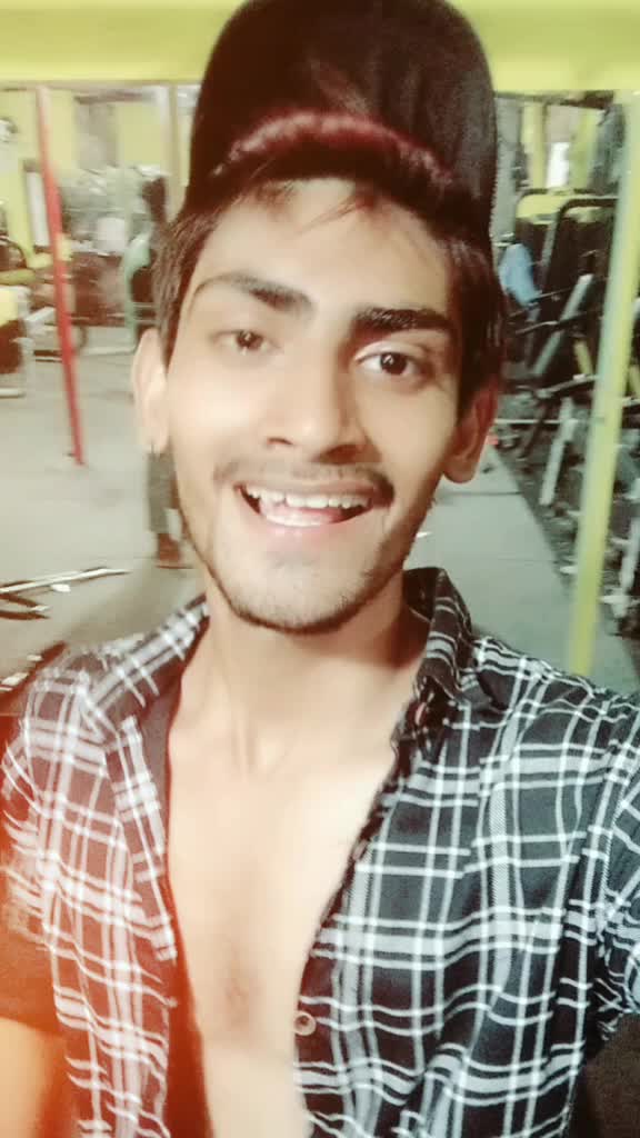 @z.e.e.s.h.a.n.khan👑