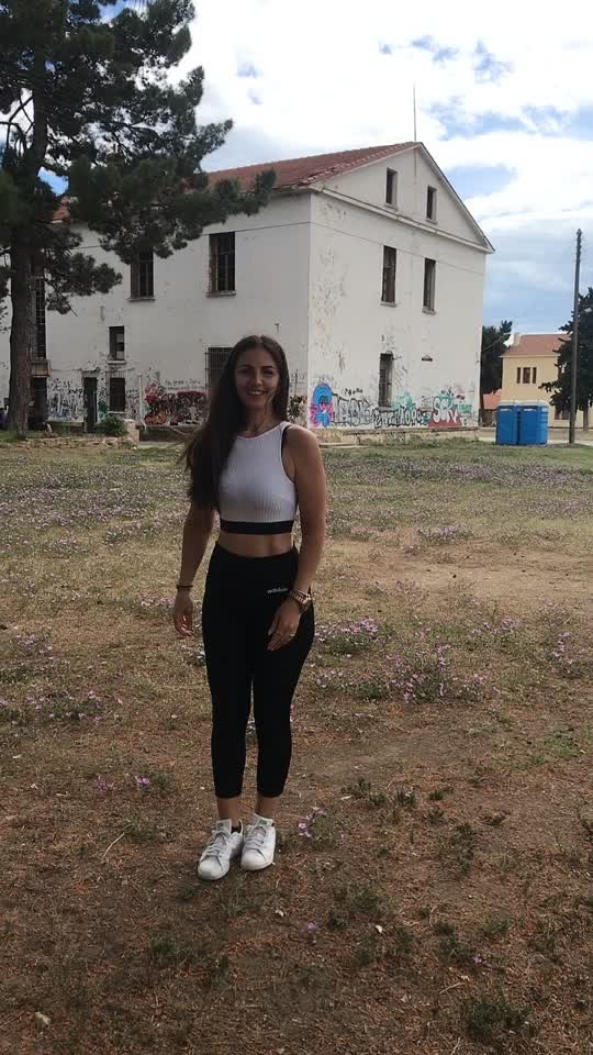 @Elisavet @@🇦🇱🇬🇷