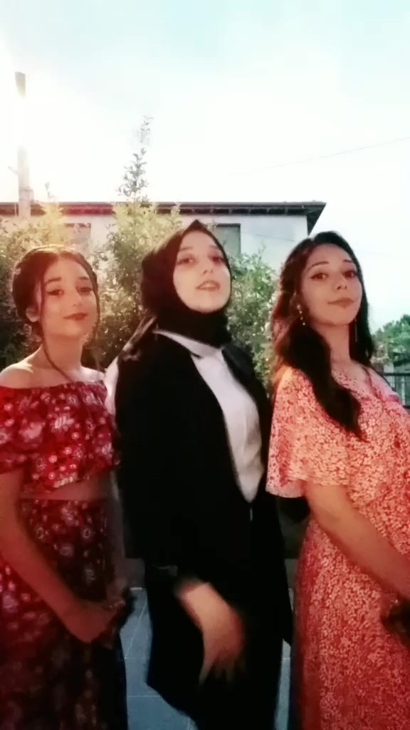@Ayşe Üzüm