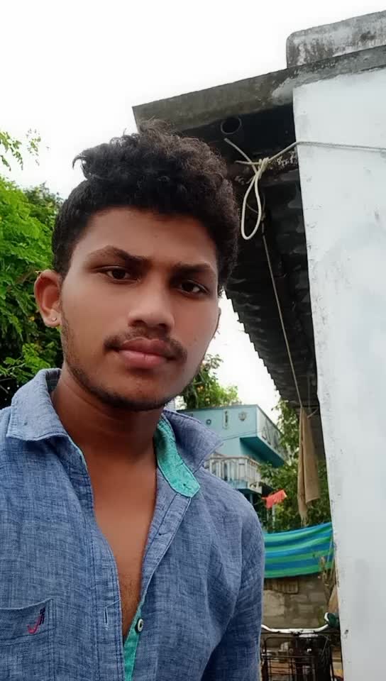 @Gowda gari abbaii. seshu tarak