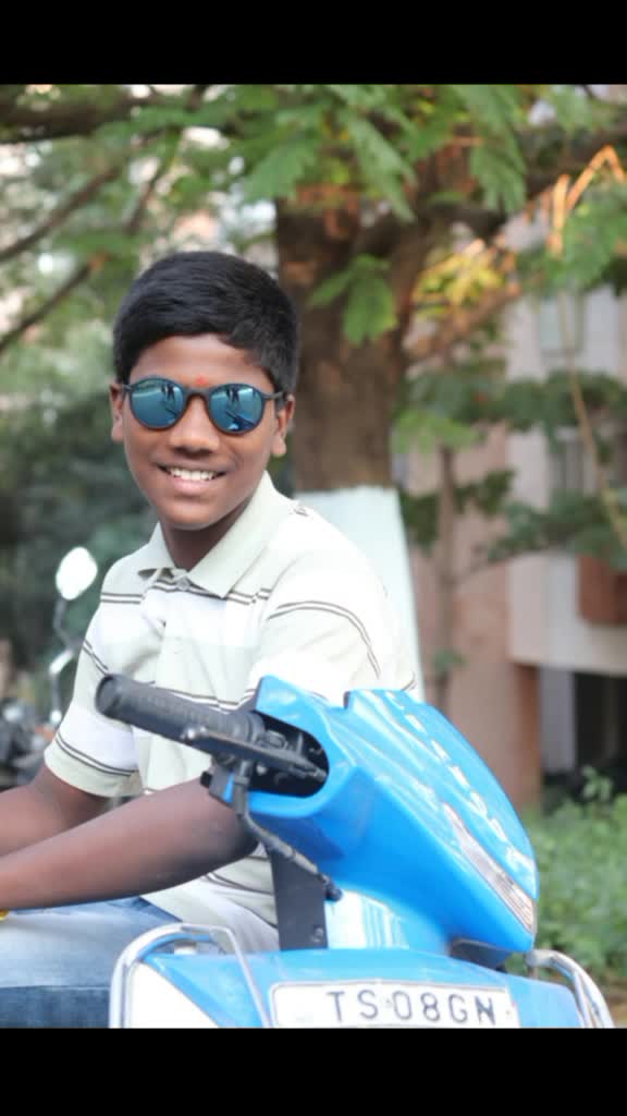 @vamshi rajak 795