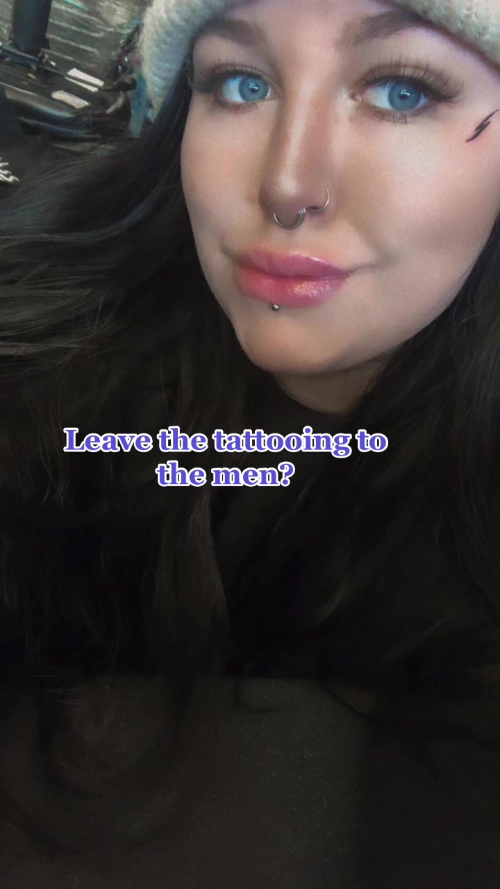 @Lowri Elizabeth Tattoo