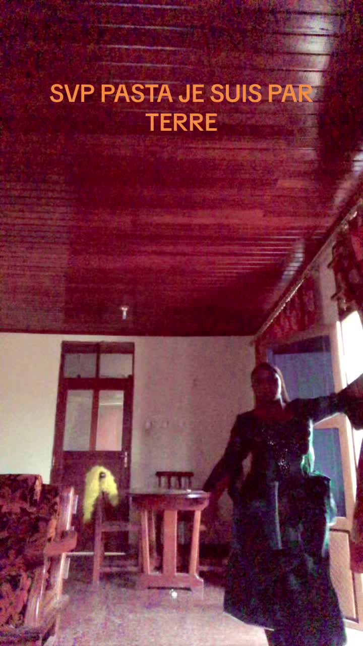 @ZAINA BIN HEMEDI💐🇨🇩