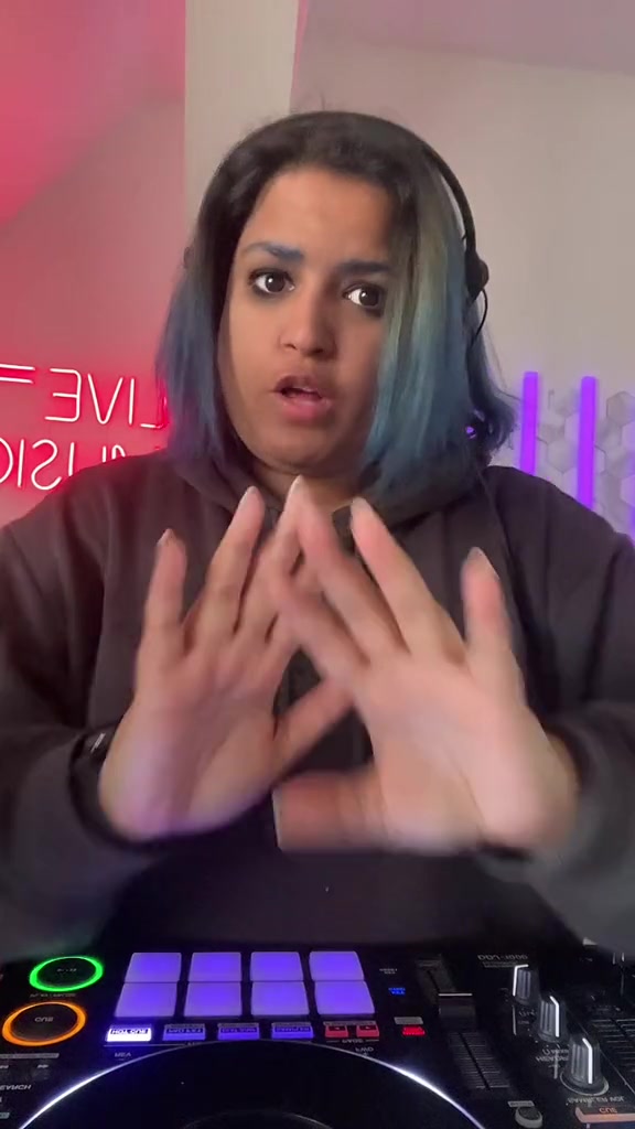 @tellmeteresa