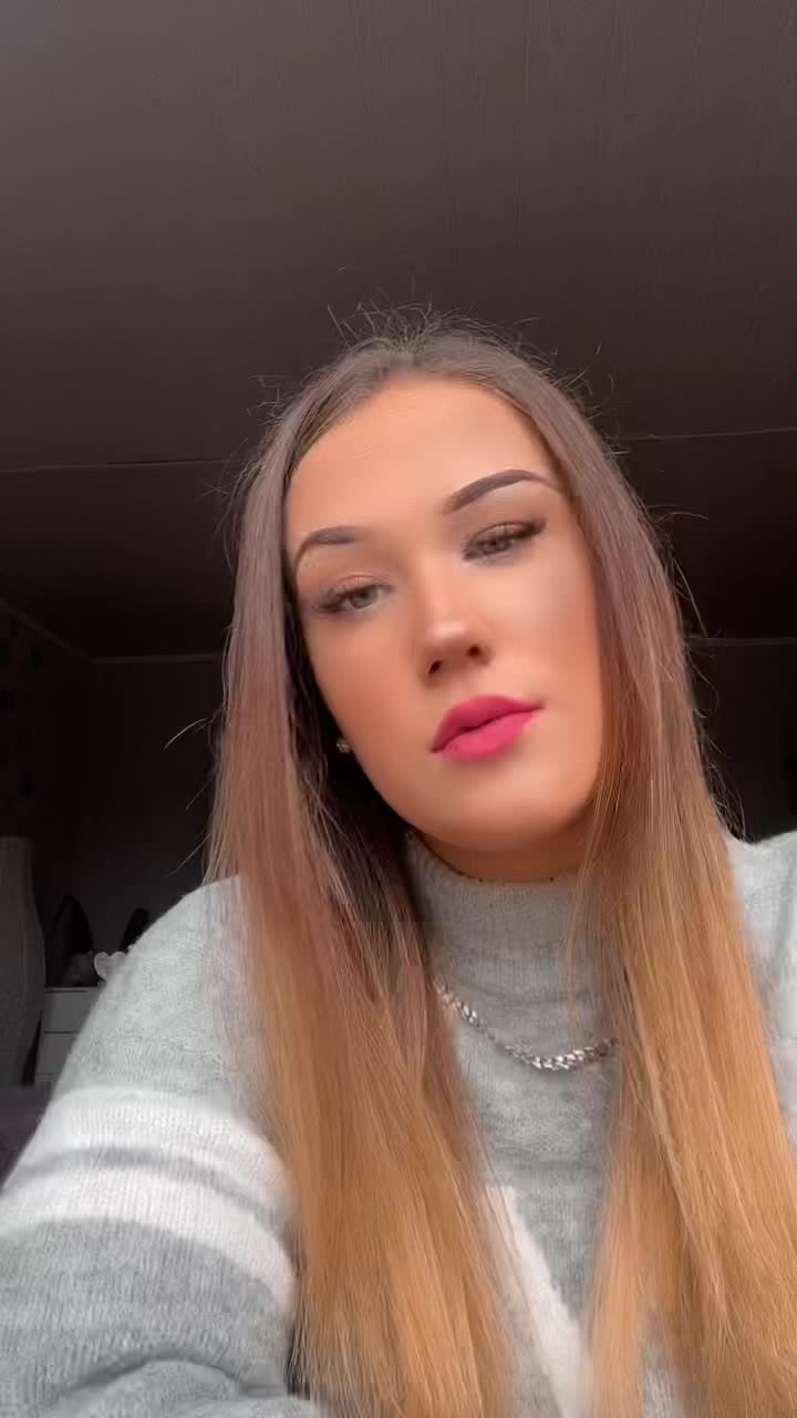 @Каролина.🖤