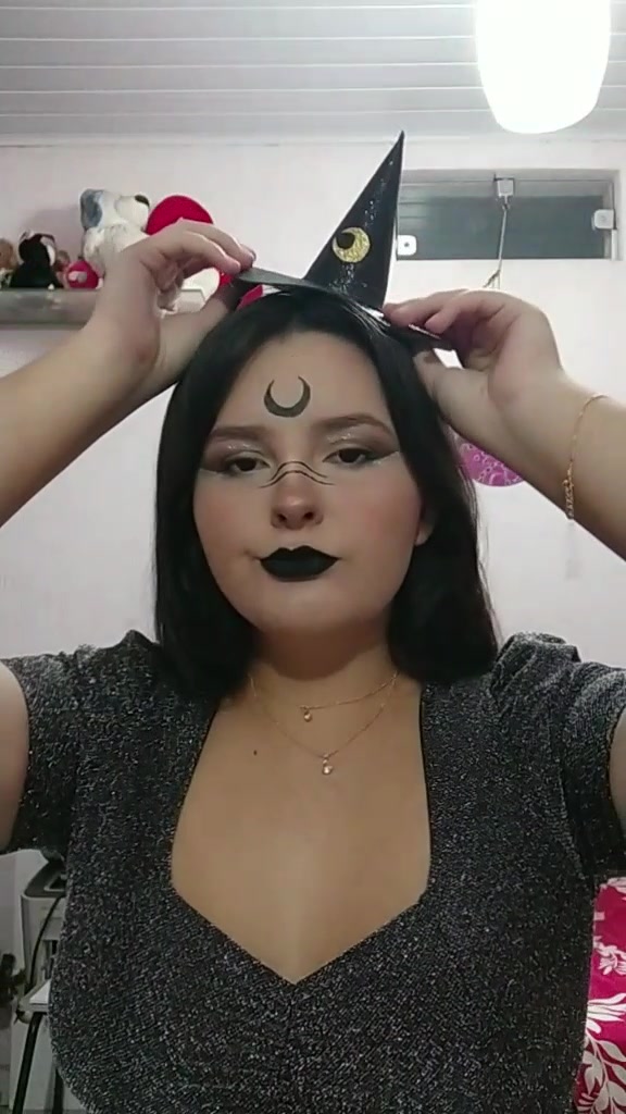@Julia Adomaite