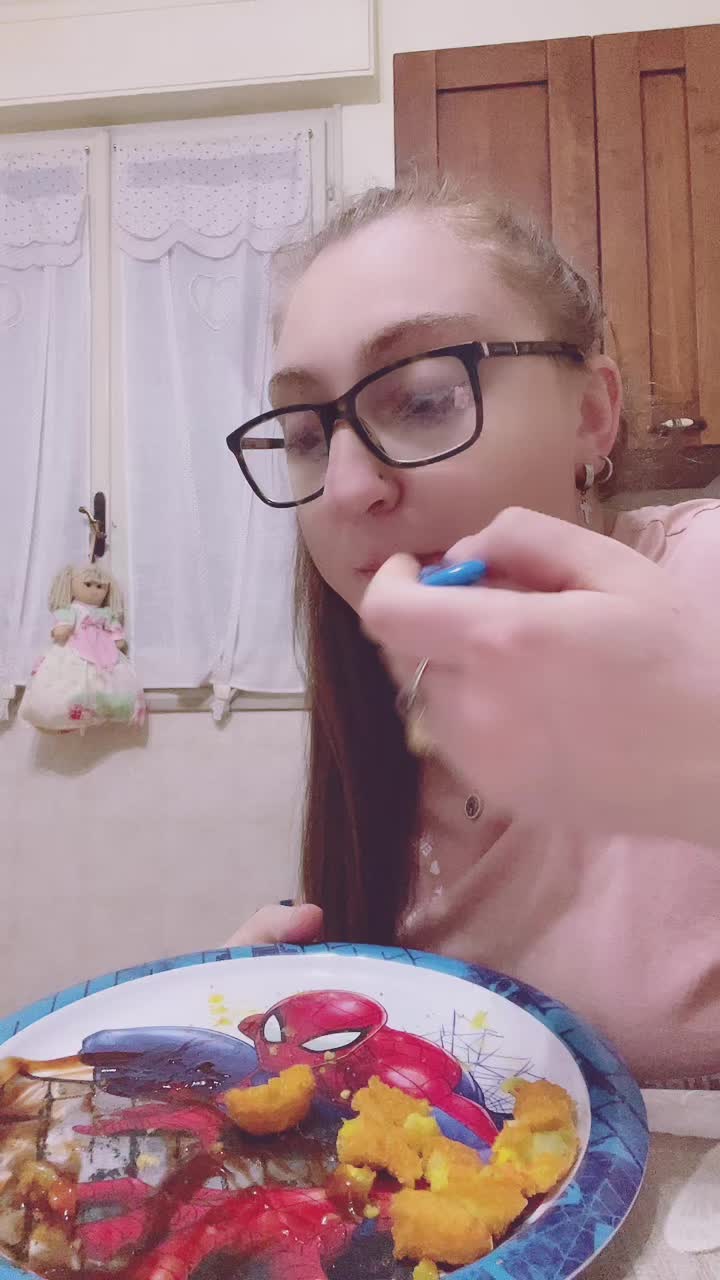 @• ✿ Ŧ я α ภ c ч ✿ •