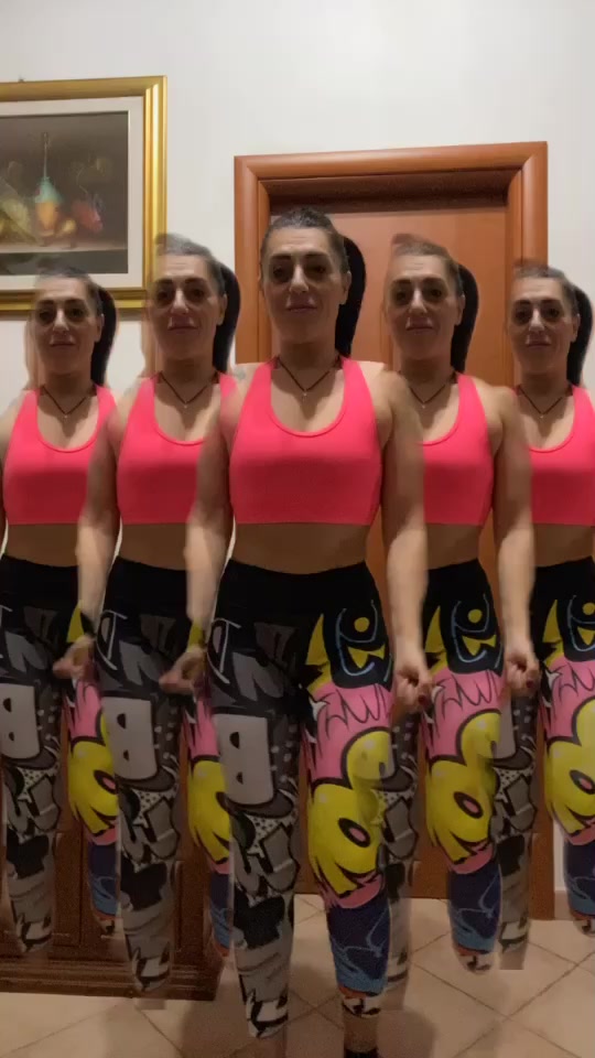 @Chic Valeria Rivano
