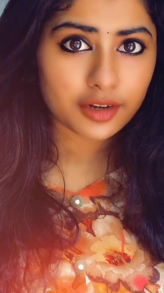 @👑 Devika 👑