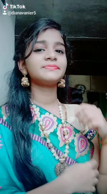 @cute girl riya😍😍😍