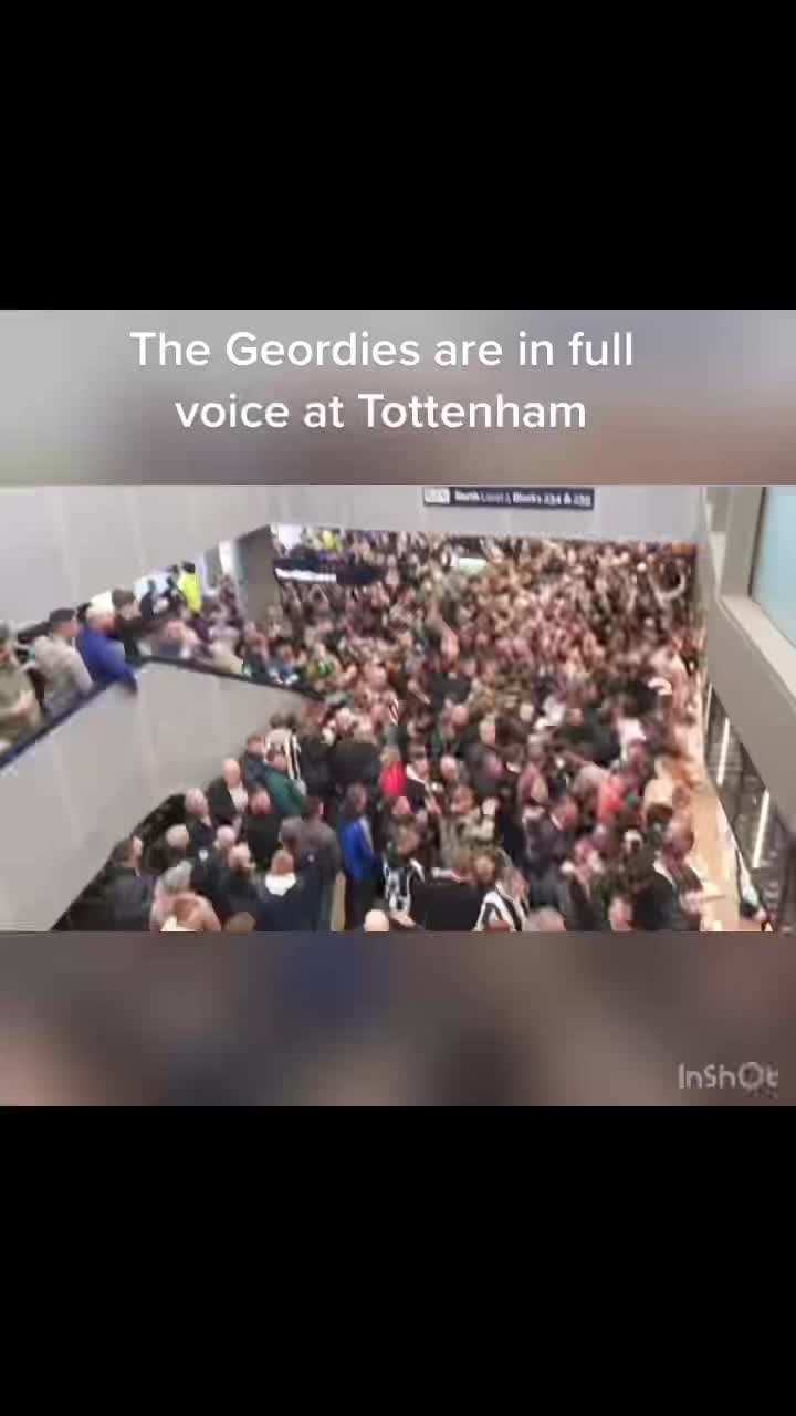 @TOON ARMY⚫️⚪️