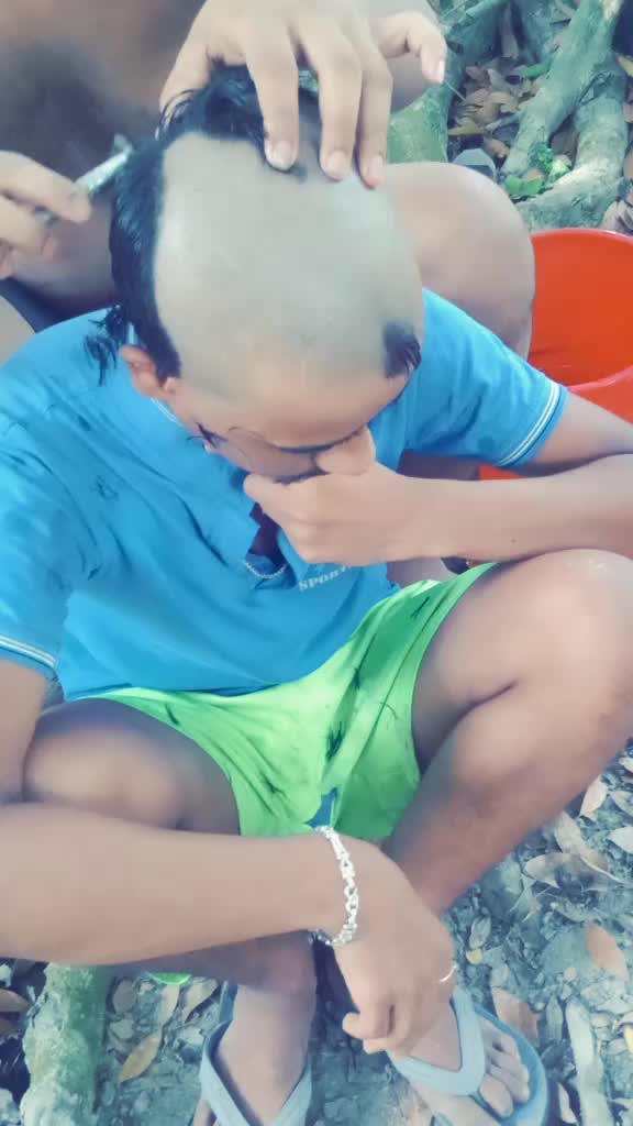 @কৌশিক ঘোষ