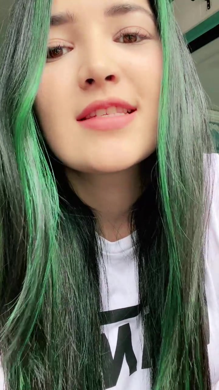 @Daniela Hernandez 👑
