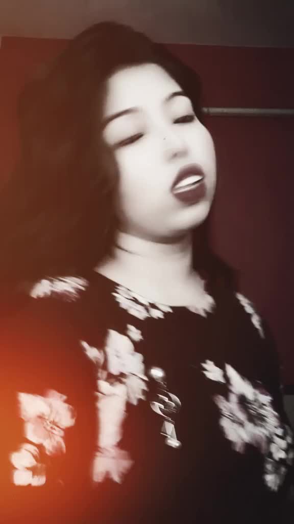 @Moumi