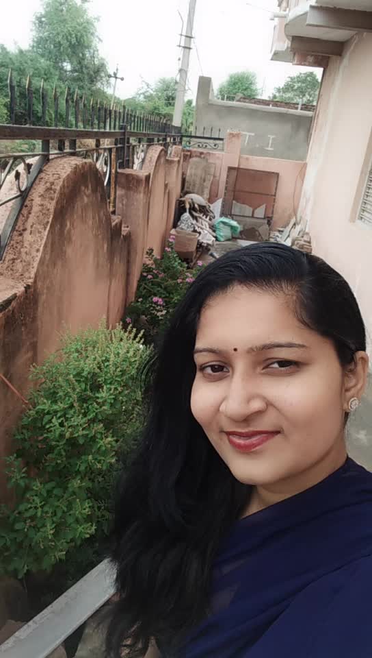 @👑 pooja 👑