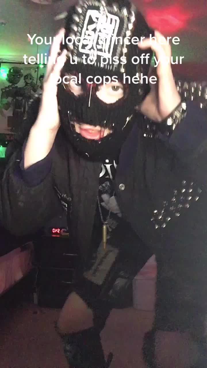 @Fennrir