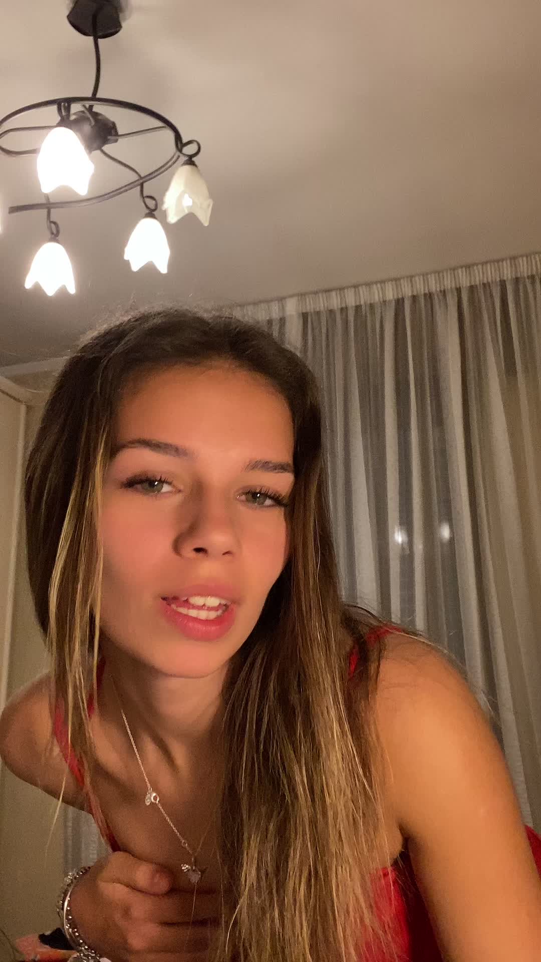 @ale.m01