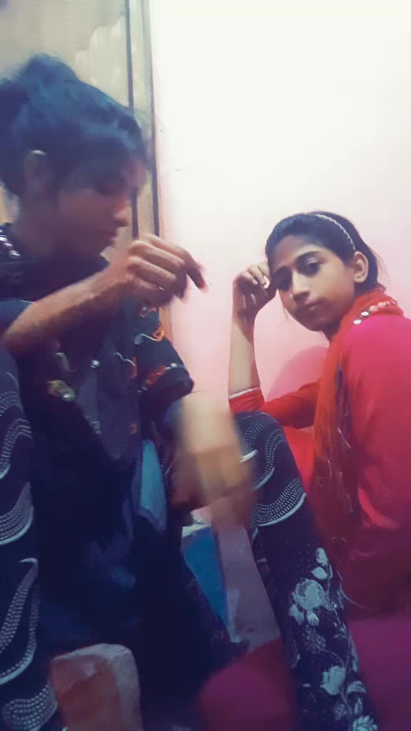@04 aliyakhan04