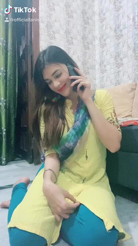 @Officialtanishqsharm