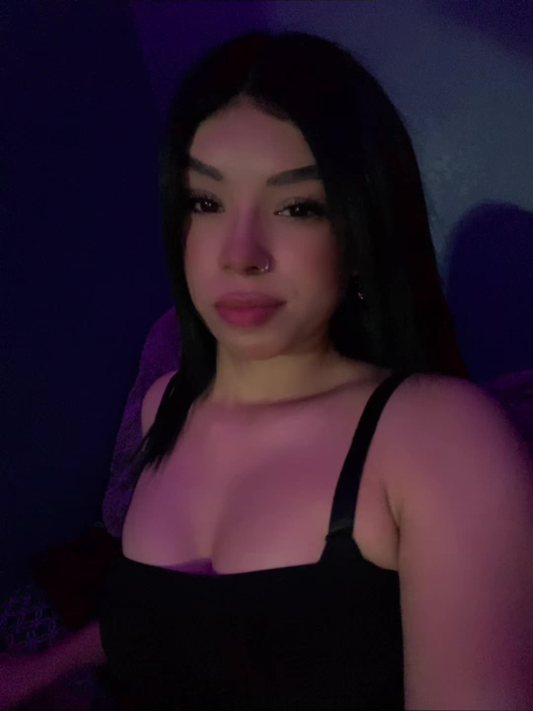 @𝒱
