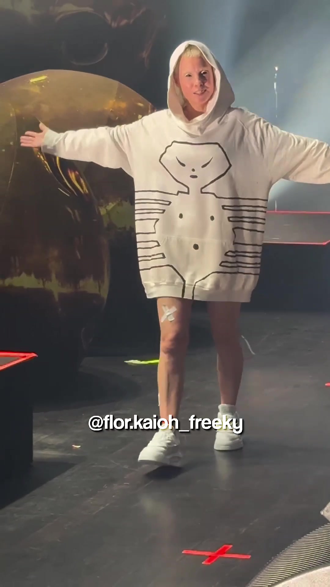 @ׅ⋆*｡✶ 𝔉𝘭𝘰𝘳 𝘓𝘎 🐁👽🖤