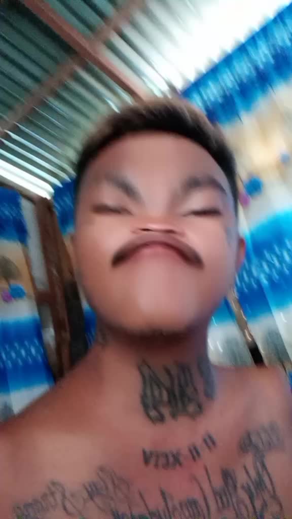 @MarlaloooCruz