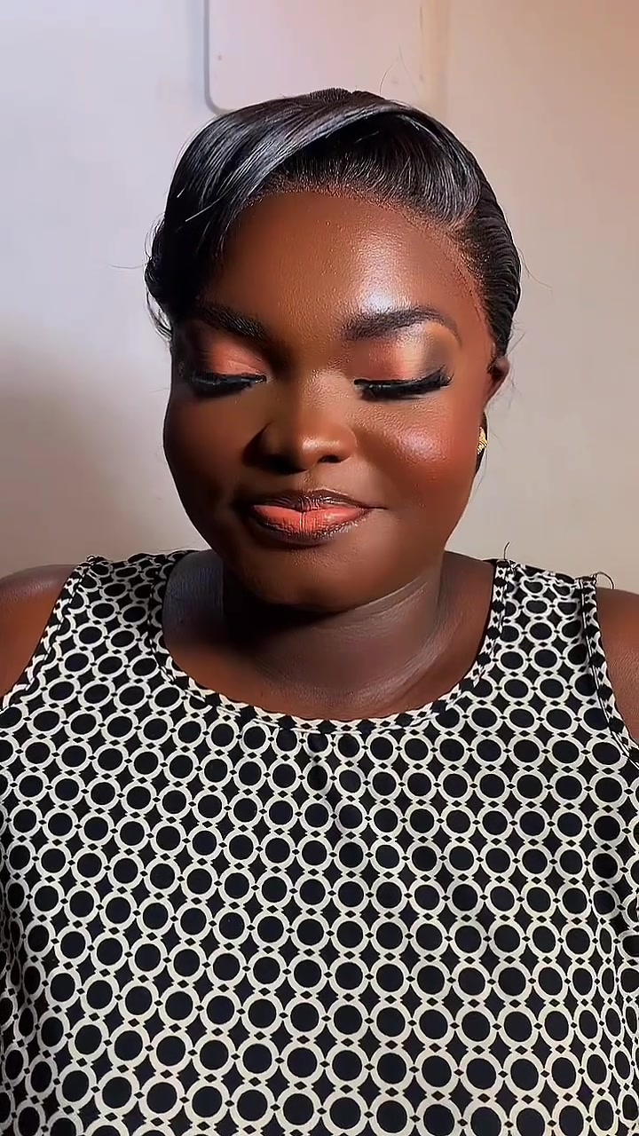 @regal_looks