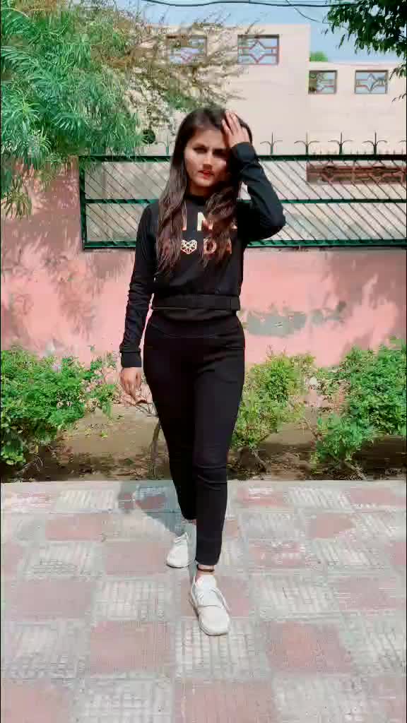 @Anjalibst23👸