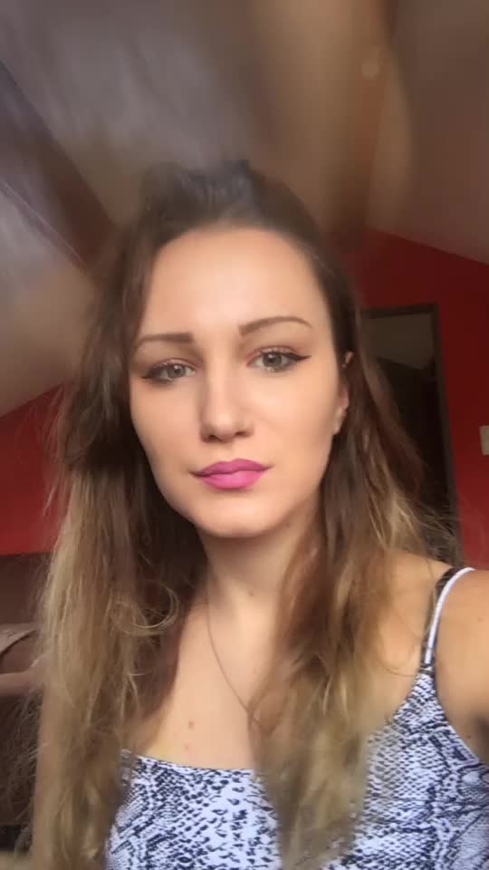 @caroline.tinss