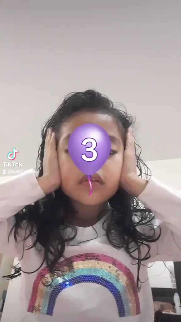 @AlexaAmador