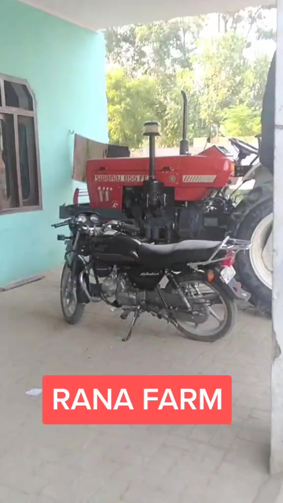 @AKKI_007