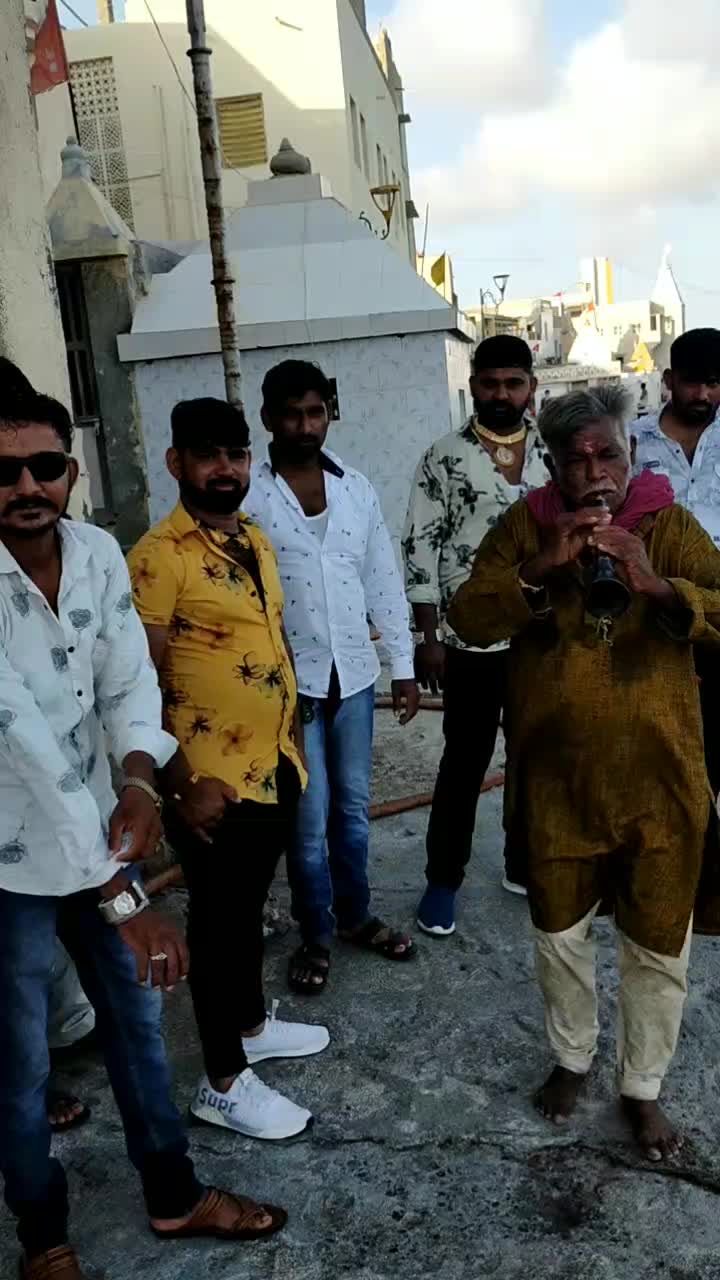 @lalo bharwad