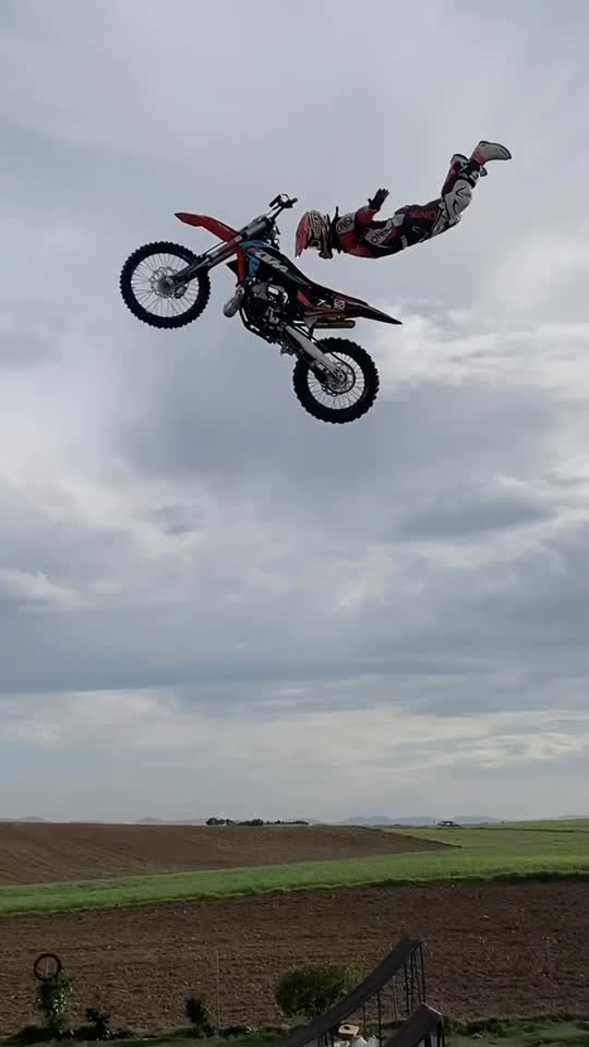 @Pedro Moreno Fmx