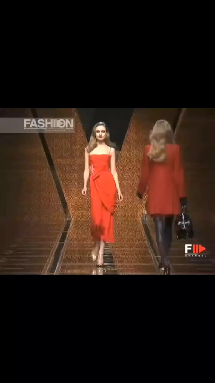 @Fashion 00's✨️🖤