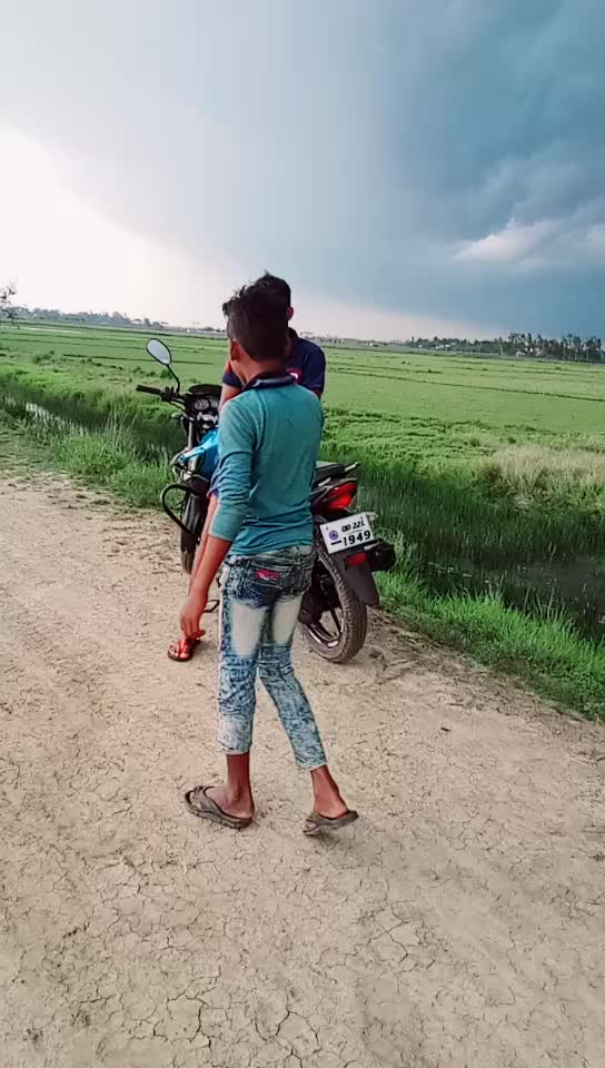 @କଲ ME ରାକେଶ