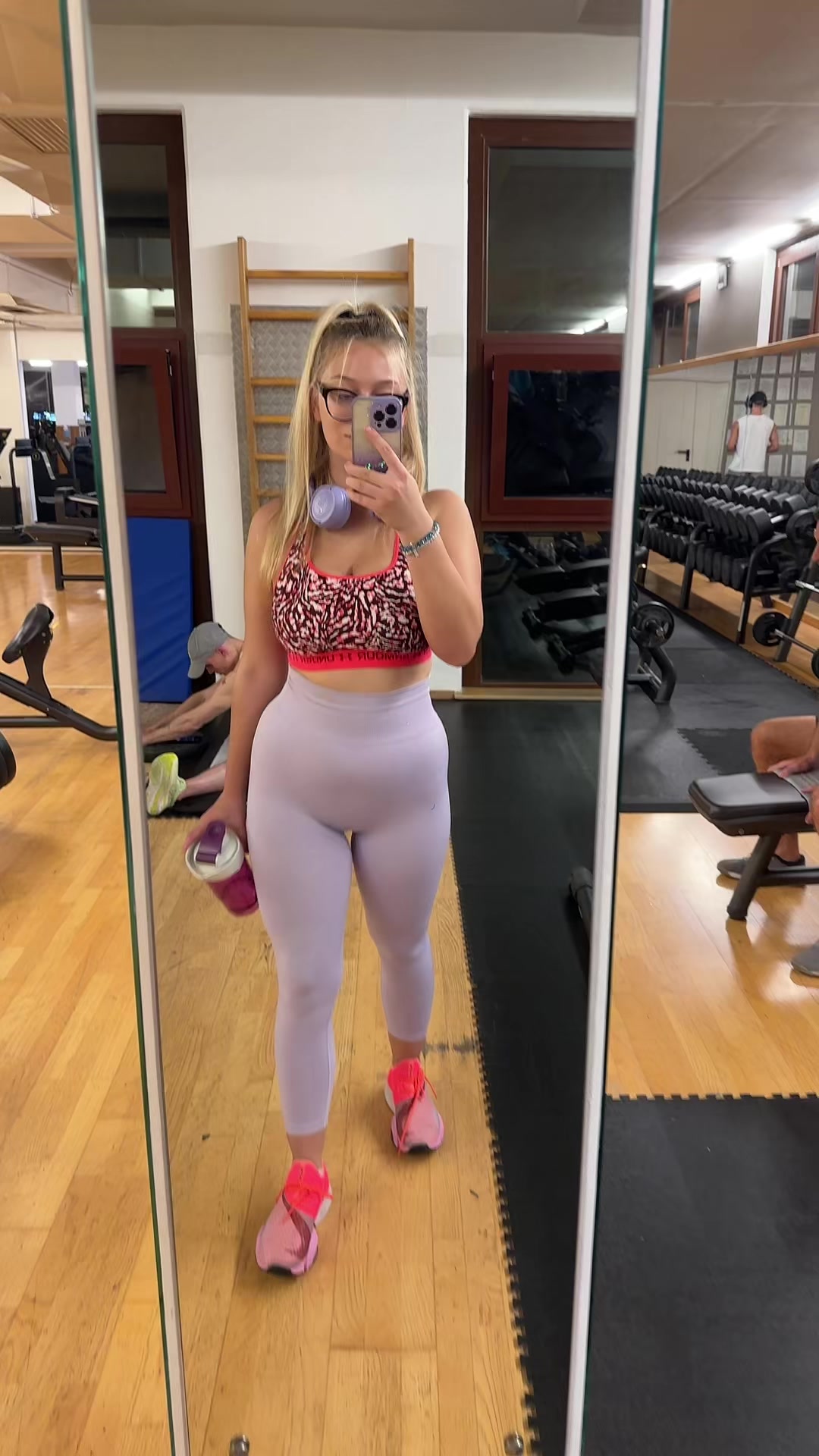 @nevenicaaa