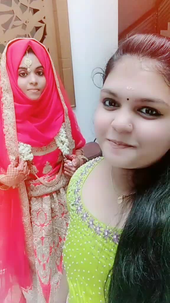 @varsha_ponnuss