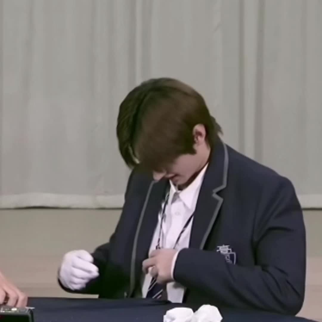 @Sungz- bring heeseung back pls