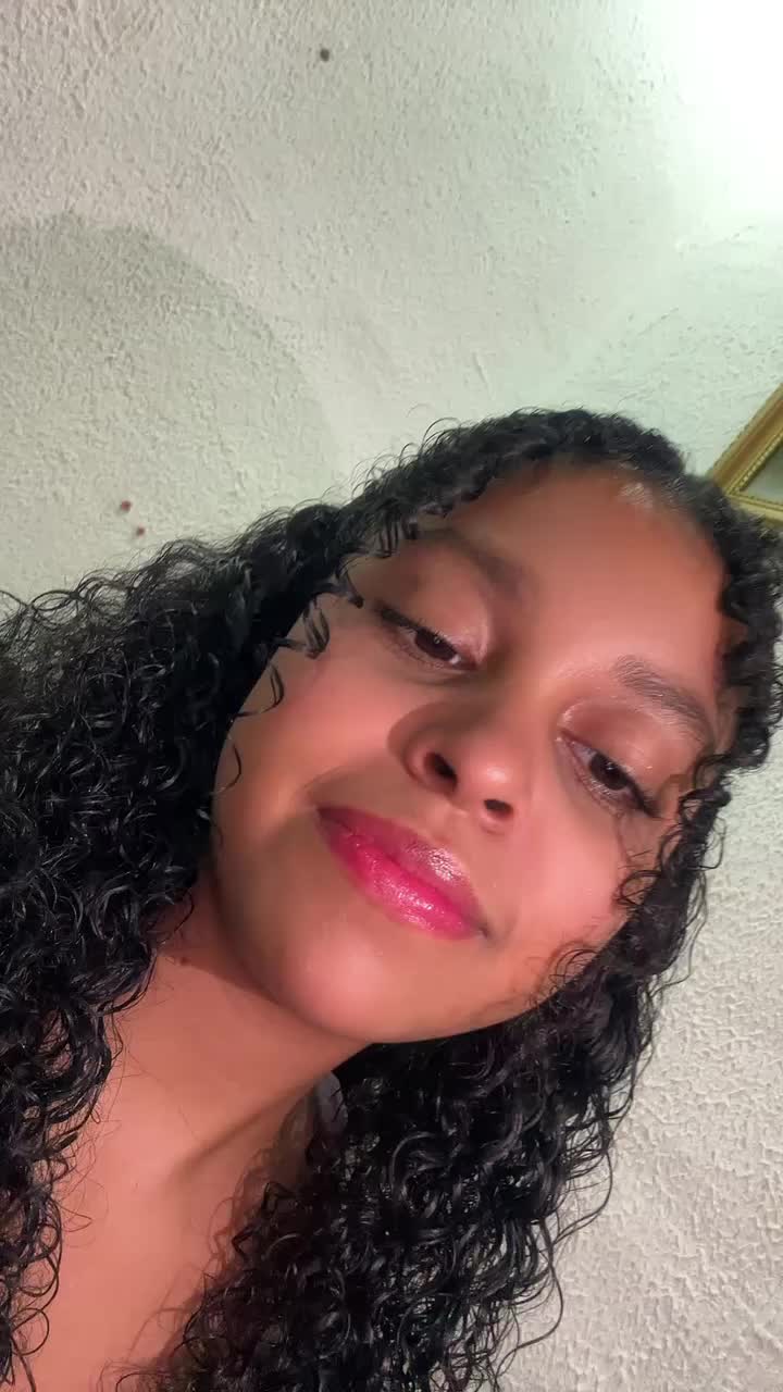 @isabella